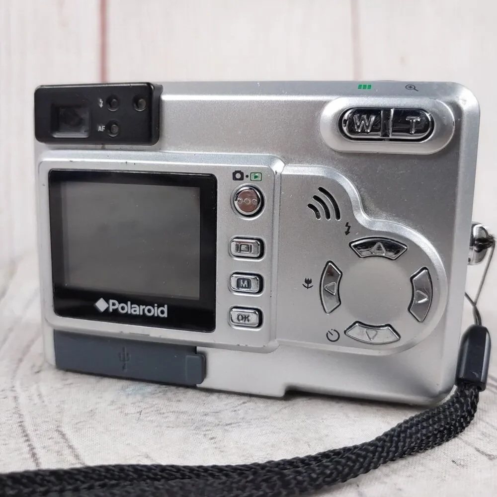 Polaroid PDC 5355 5.3MP Compact Digital Camera SILVER, 3365 Y2K - TESTED WORKING
